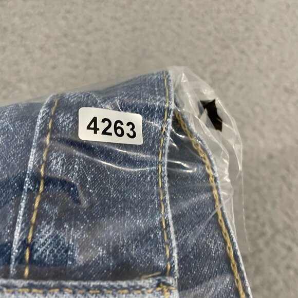 Levi's 505 Shorts Men 42 Blue Medium Wash Regular Fit Denim - Picture 14 of 14